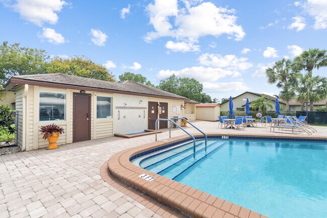 Building Photo - 160 Ramblewood Cir