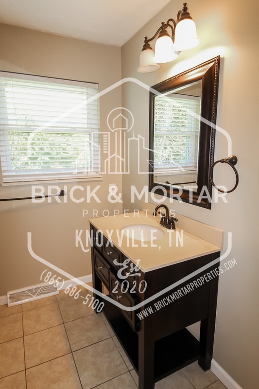 Building Photo - 3201 Brooks Ave