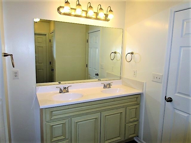 Building Photo - 3472 Skyland Ridge Ct