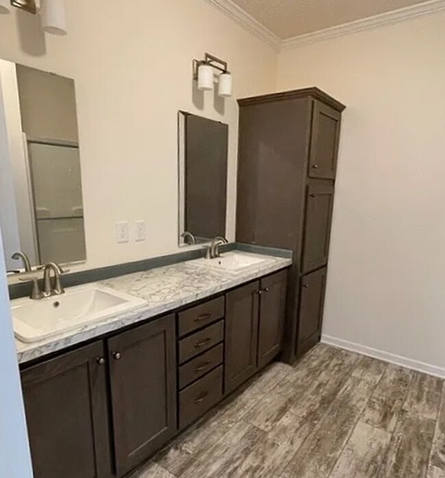 Building Photo - 379 Blanche Cir