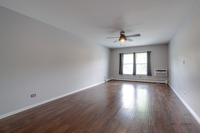 Building Photo - 350 Brainerd Ave