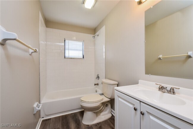 Building Photo - 8360 Coral Dr