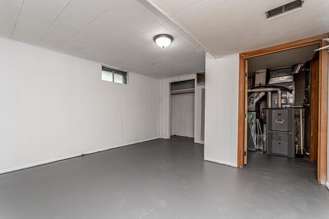 Building Photo - Please View 3D Virtual Walk-Through Before Scheduling a Showing