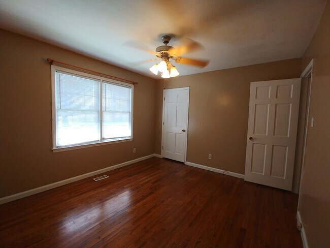 Building Photo - 2625 Partridge Dr