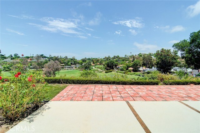 Building Photo - 24261 Cascades Dr