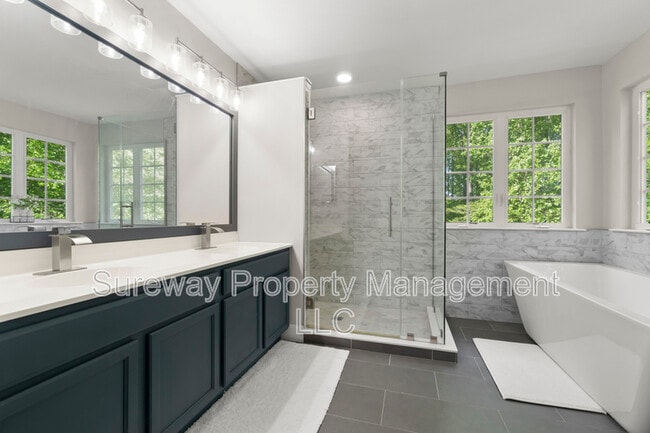 Building Photo - 13 Grist Mill Ct