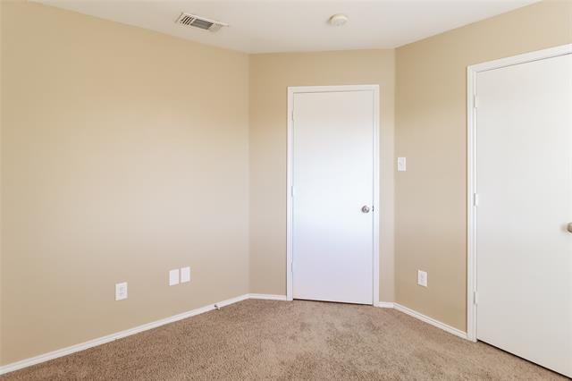 Building Photo - 2809 Coral Dr