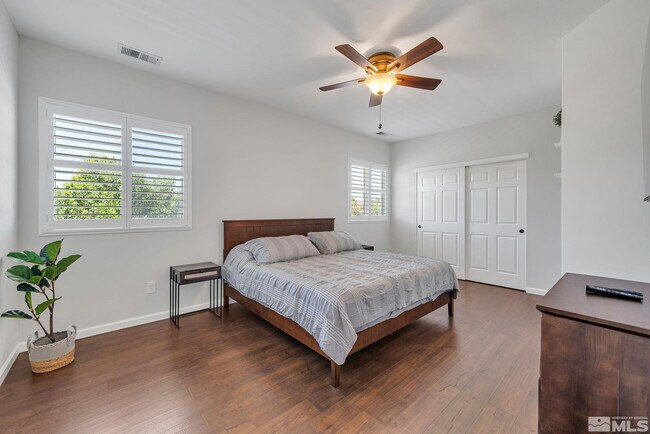 Building Photo - 10459 Summershade Ln