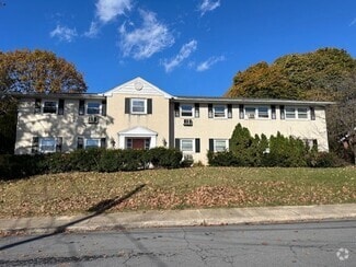 Building Photo - 2nd Floor 2 Bedroom 1 Bathroom Apartment F...
