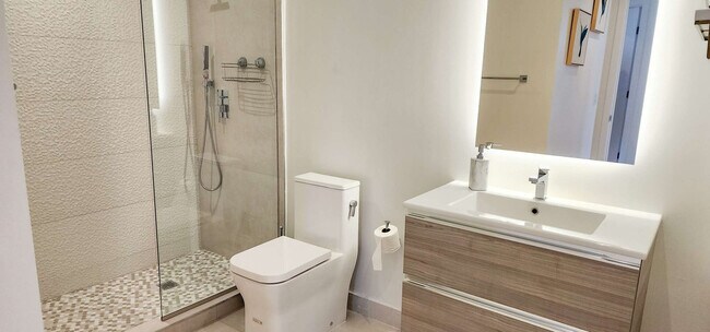 Building Photo - 239 SW 9th St