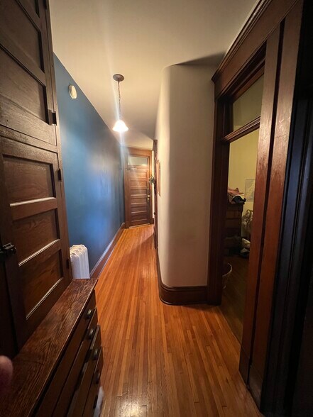 Building Photo - 1032 Portland Ave