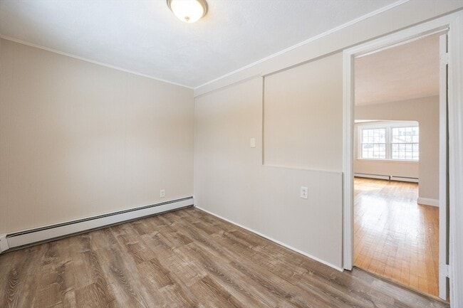 Building Photo - 24 Bossi Ave