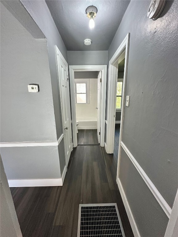 Building Photo - 7121 Lamont Dr