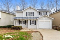 Building Photo - 2215 Williamsburg Dr