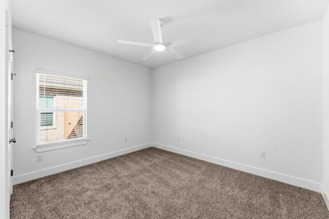 Building Photo - 80 Gray Owl Dr