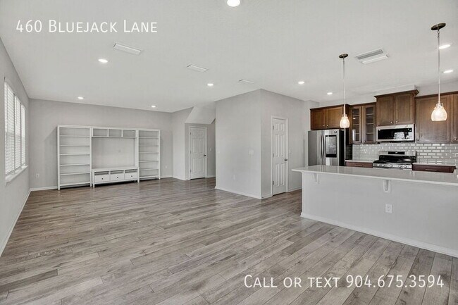 Building Photo - 460 Bluejack Ln