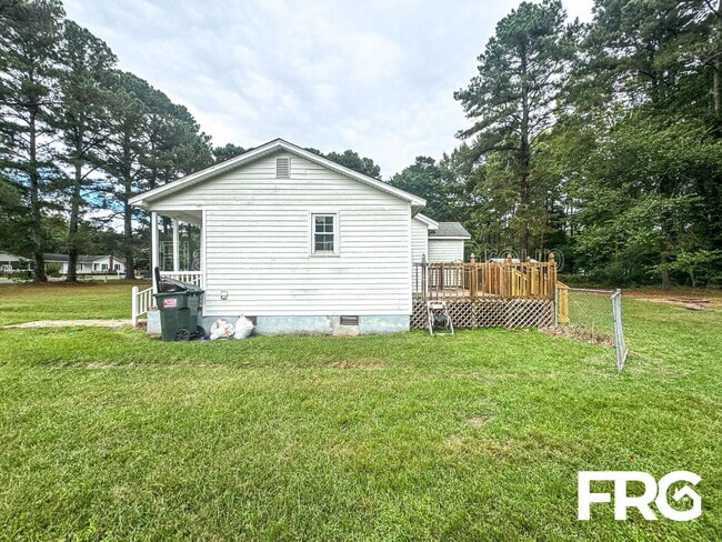 Building Photo - 2310 N Beston Rd