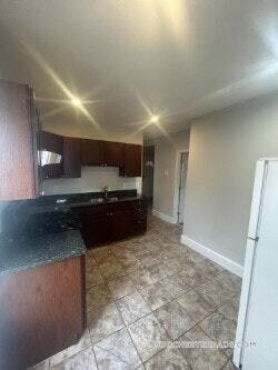 Building Photo - 44 Fenton St