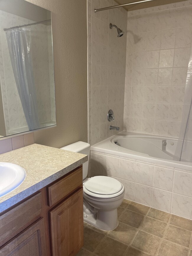 Building Photo - 2821 Rigden Pkwy