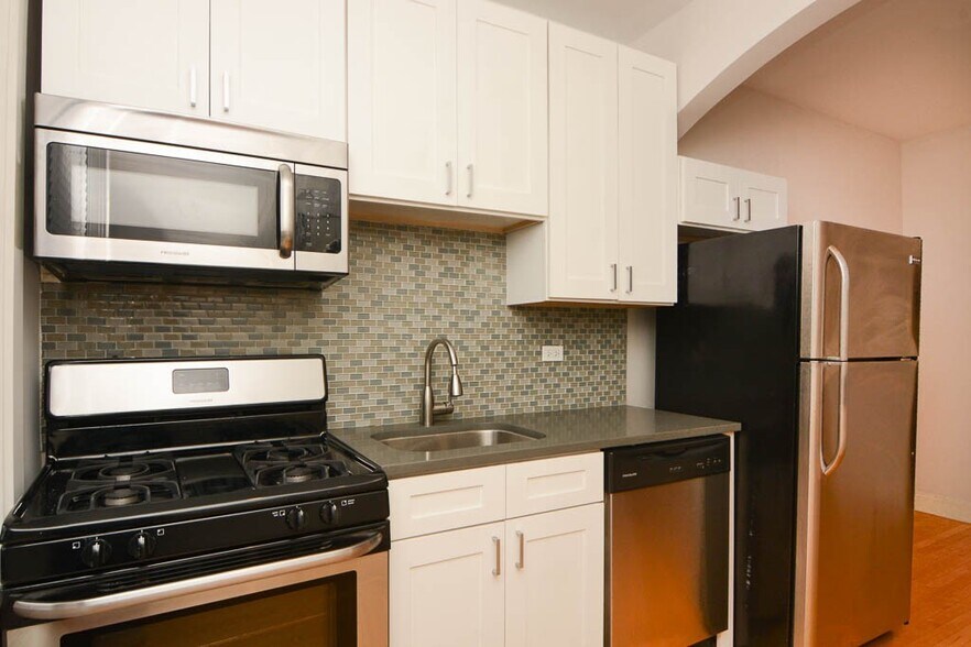 Building Photo - 2324 N Rockwell St