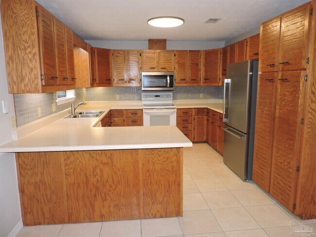 Building Photo - 5261 Rowe Trail
