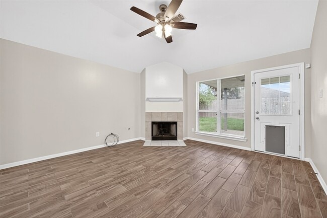 Building Photo - 22938 Sugar Bear Dr