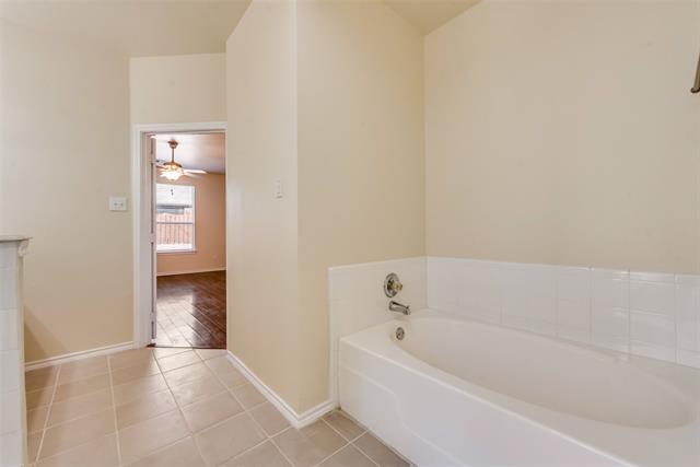 Building Photo - 5860 Silver Sage Ln
