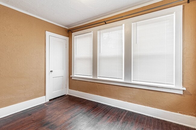 Building Photo - 1 Bed 1 Bath apartment in Okc close to Plaza District!