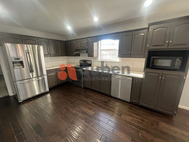 Building Photo - $500 Off First Month! Charming 3 Bedroom 2...