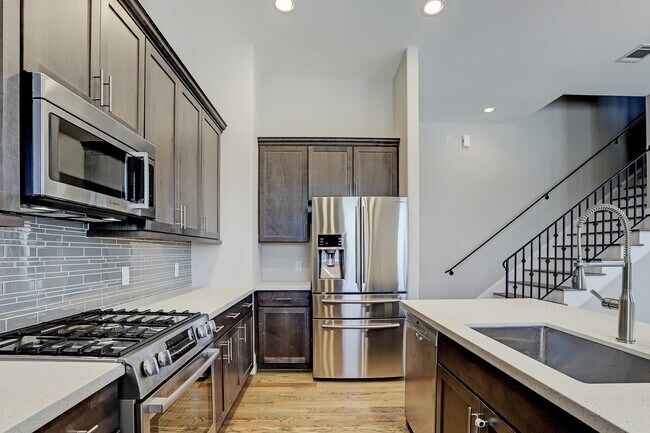 Building Photo - 1509 Nagle St