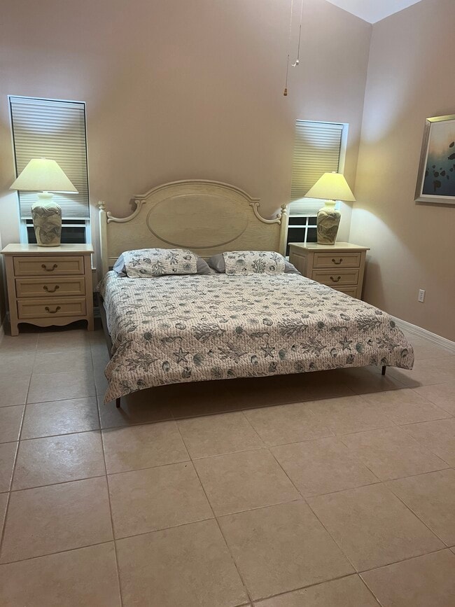 Building Photo - 922 Jackson Way