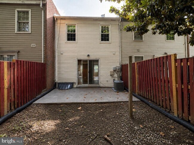 Building Photo - 2930 Wetherburn Ct