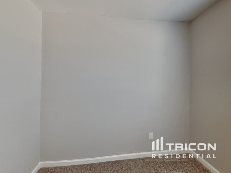 Building Photo - 239 Pamlico Dr