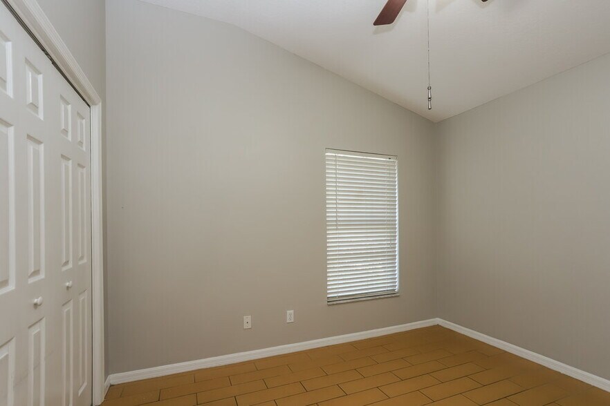 Building Photo - 2831 Laurel Leaf Dr