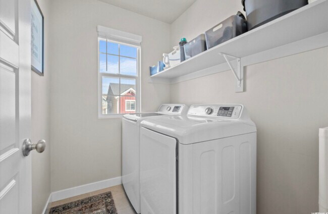 Building Photo - 2418 N 3370 W