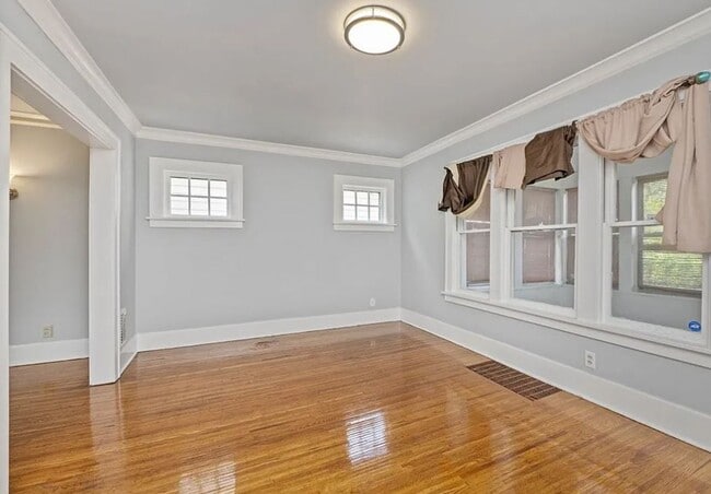 Building Photo - 191 Westfield St