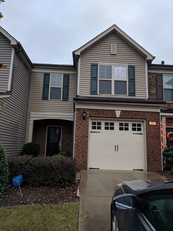 Building Photo - 214 Brier Crossings Loop
