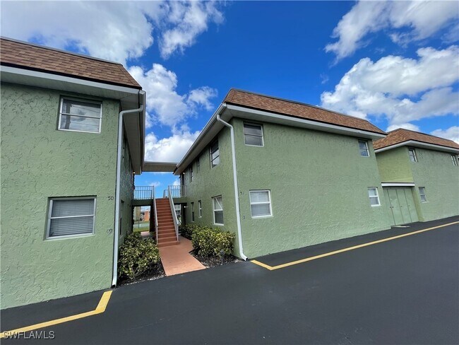 Primary Photo - 1400 Pompei Ln