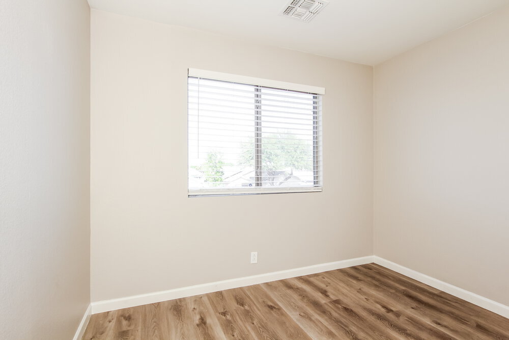 Building Photo - 8635 W Kathleen Rd