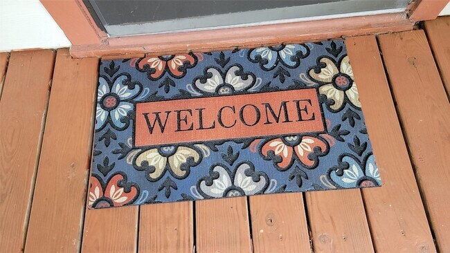 Building Photo - 9835 Willow Creek Commerce Dr