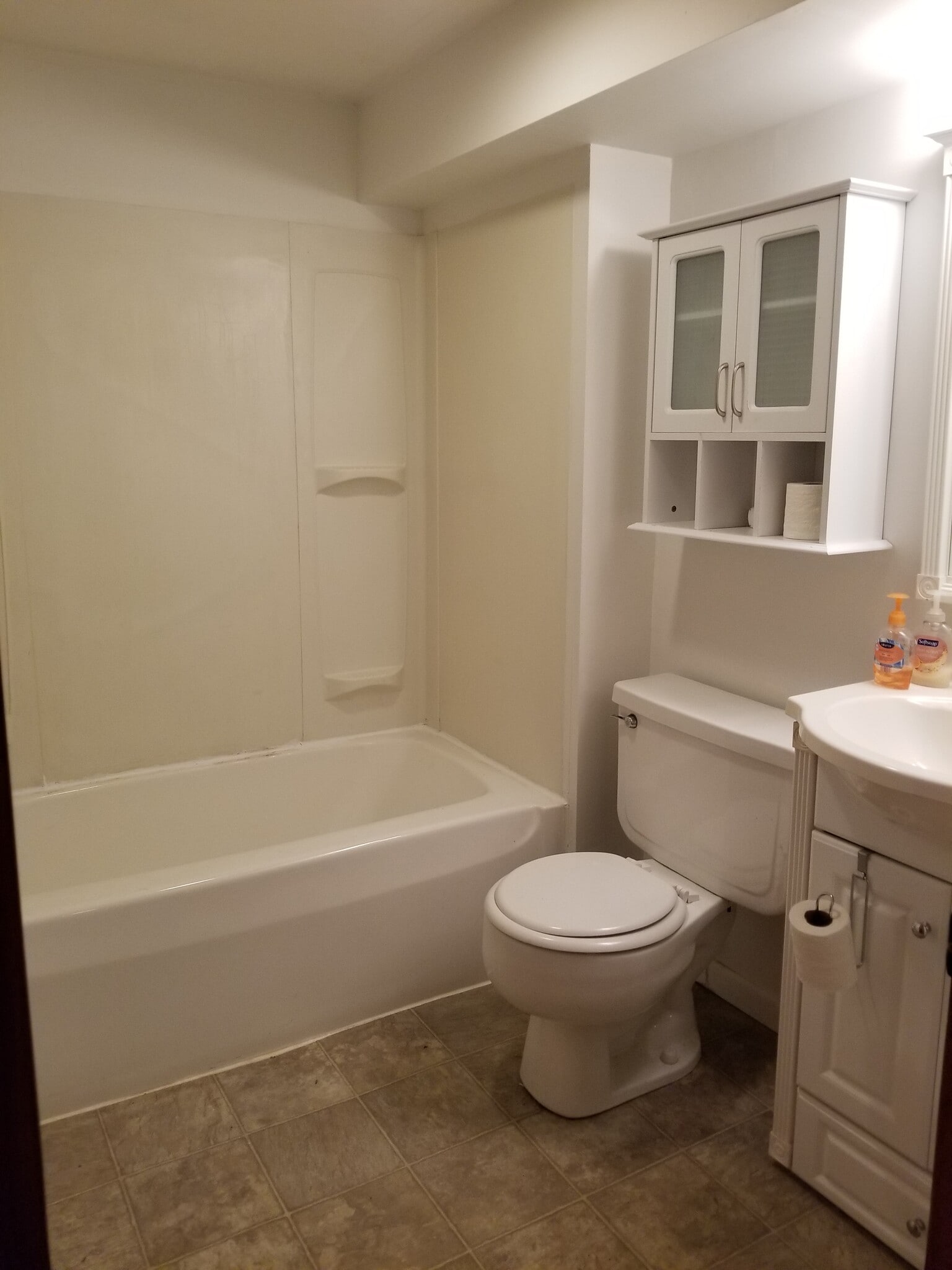 Bathroom 2 - 118 Chanticleer Ln NE