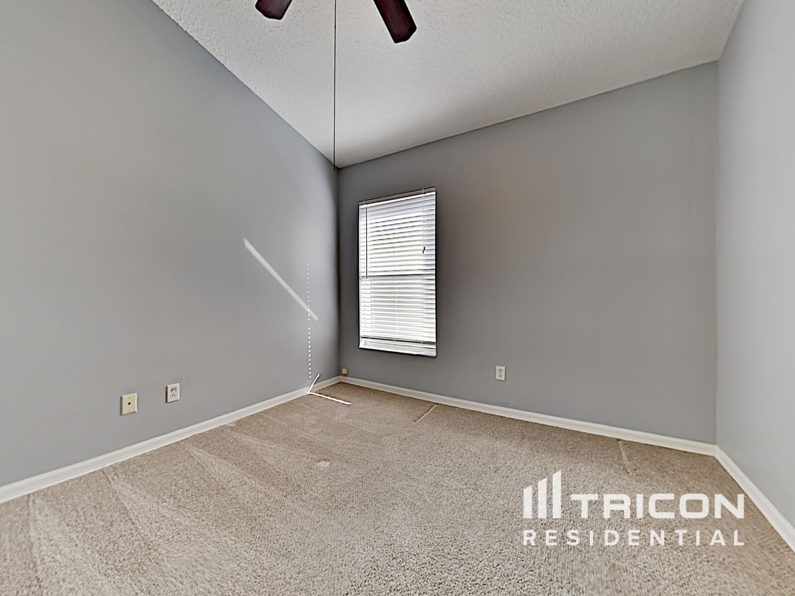 Building Photo - 15519 Granby Pl