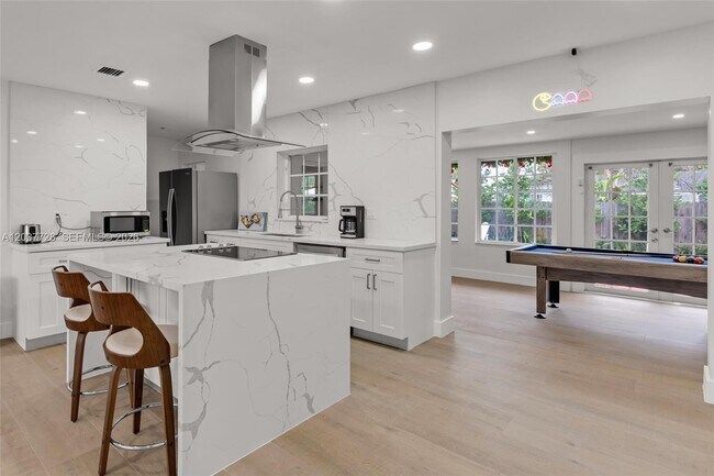 Building Photo - 3325 SW 127th Ave