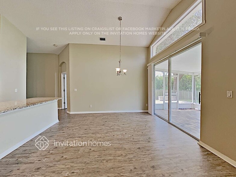 Building Photo - 1060 Rock Springs Dr