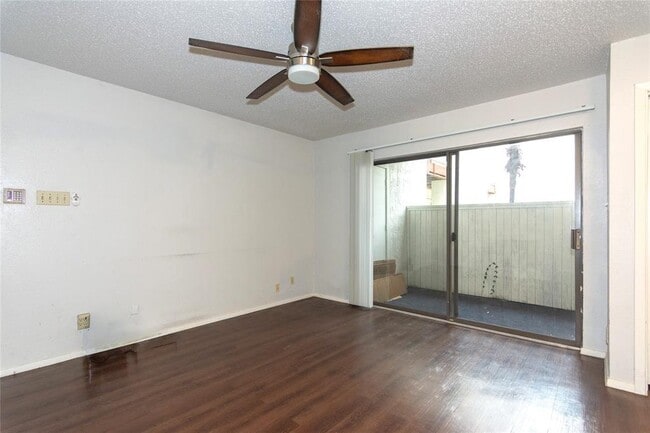 Building Photo - 3115 Helms St