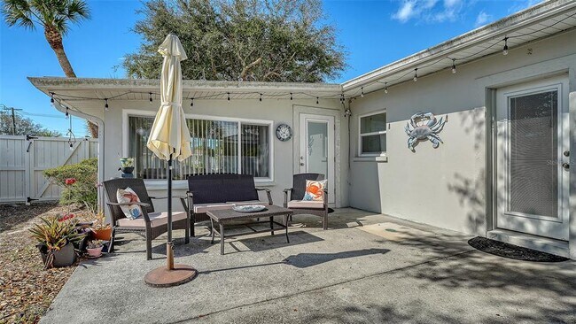 Building Photo - 817 Harbor Dr S