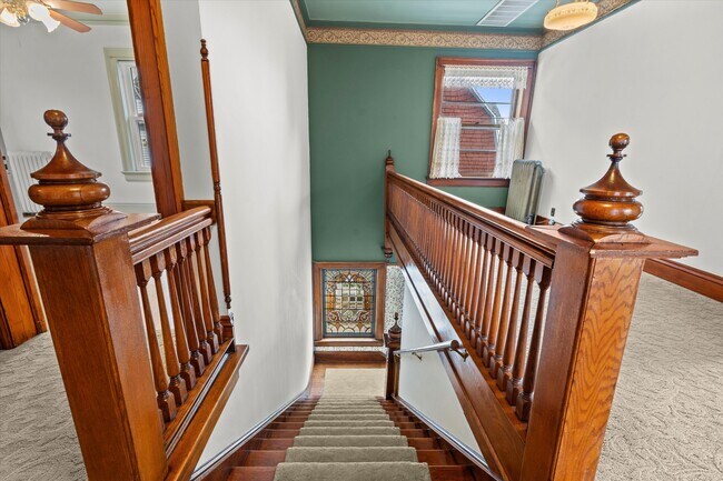 Building Photo - 2581 N Maryland Ave