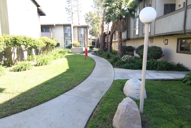 Building Photo - 808 Coriander Dr