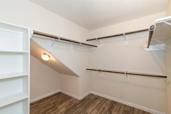 Building Photo - 13107 Withee Path Ln