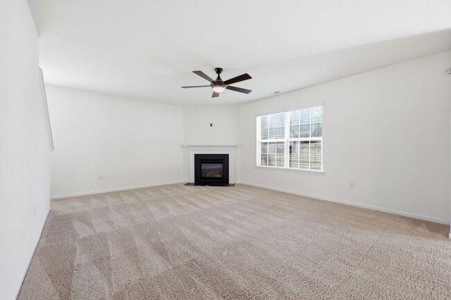 Building Photo - 448 Botanical Ct